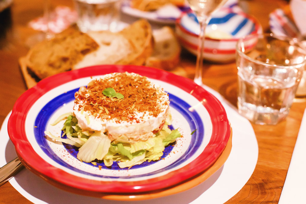 fish tartare with burrata Corallo Bar