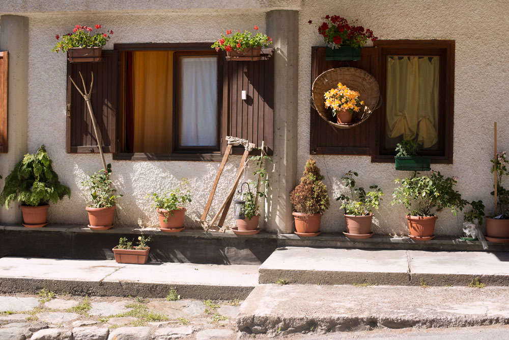 prali italiy mountain home