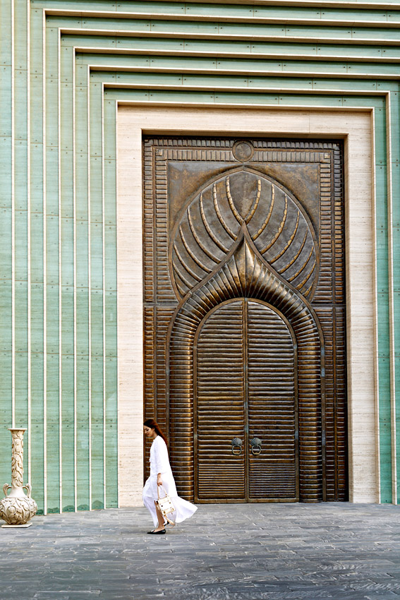 samantha de reviziis Doha