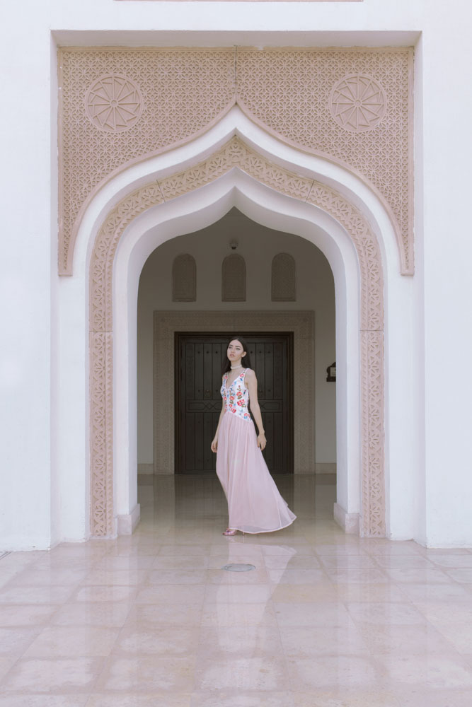 visit qatar samantha de reviziis