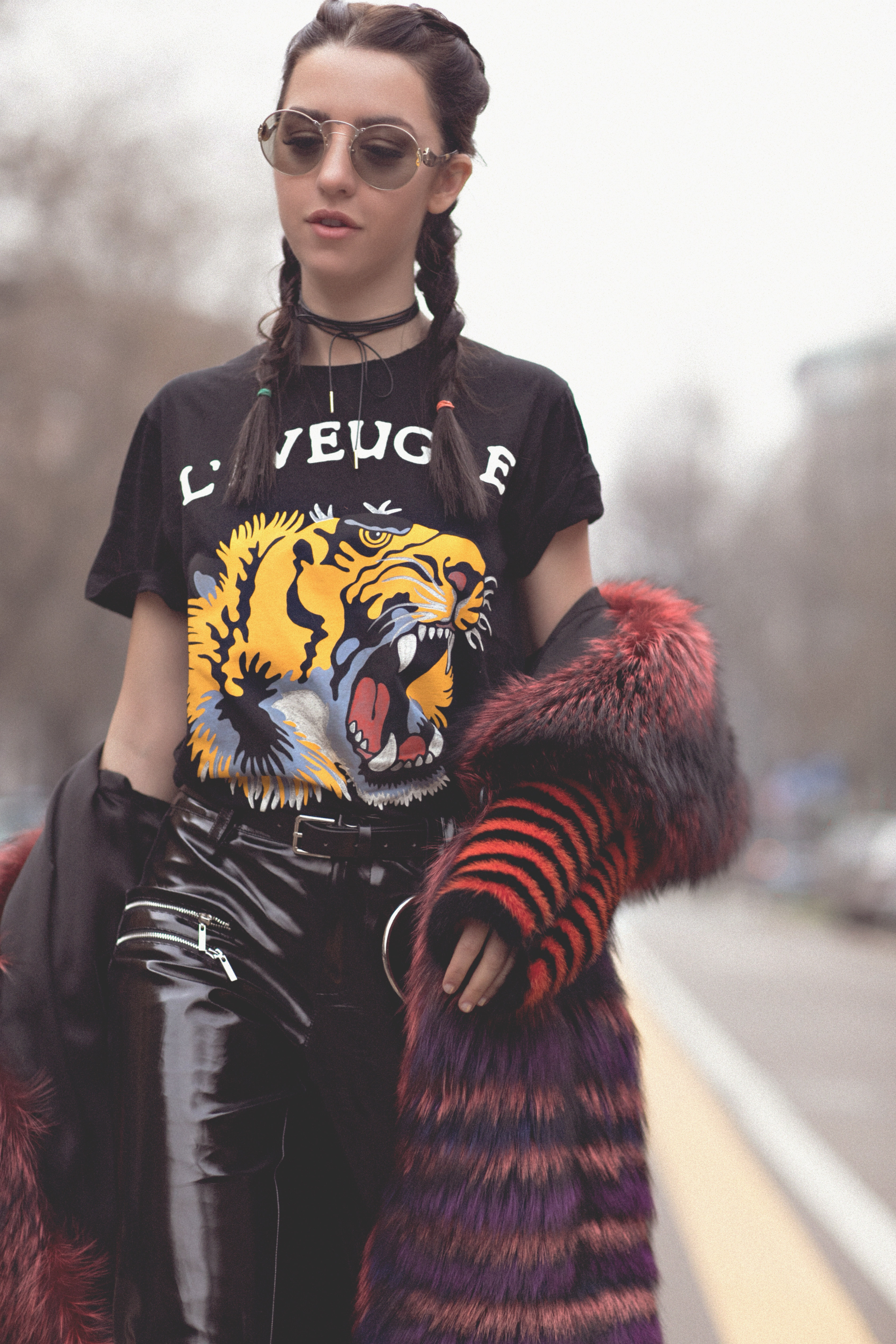 how to dress for shows