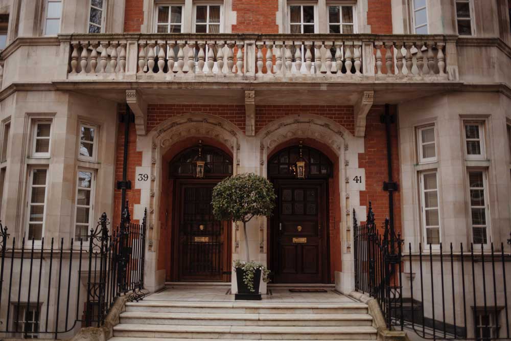 myfair londra samantha de revziis