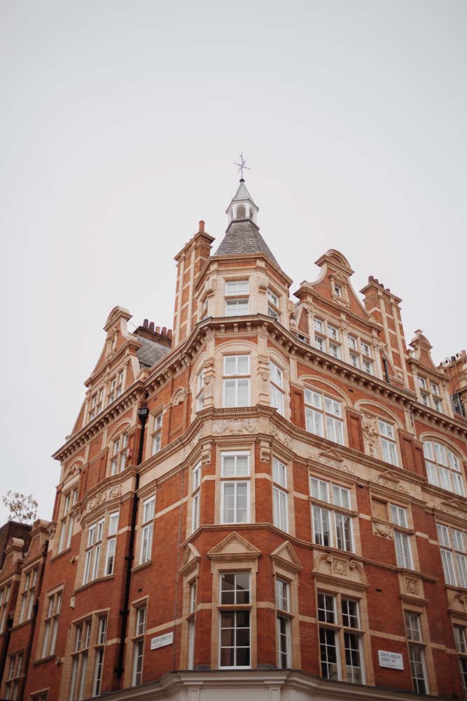 myfair londra samantha de revziis