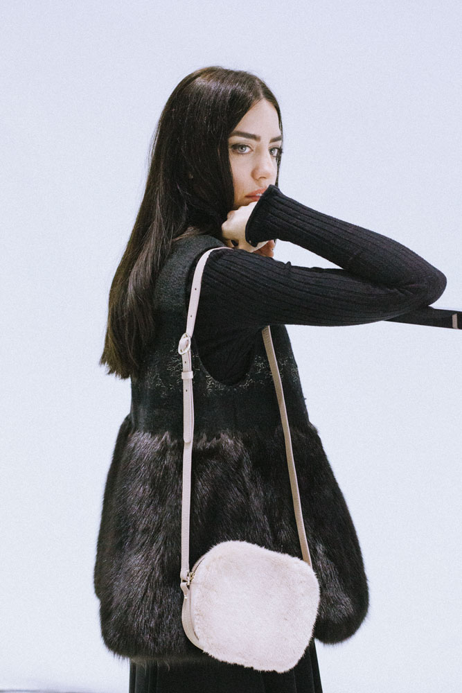 samantha de reviziis