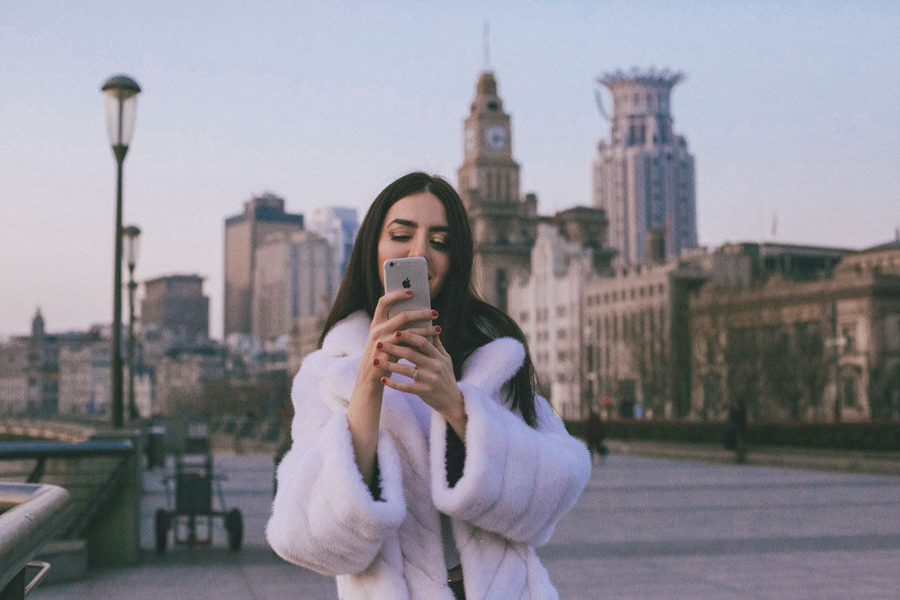 samantha at the bund shanghai