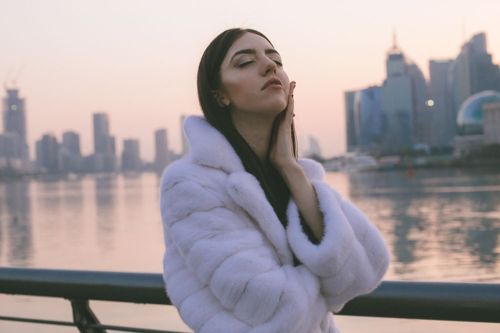 samantha at the bund shanghai