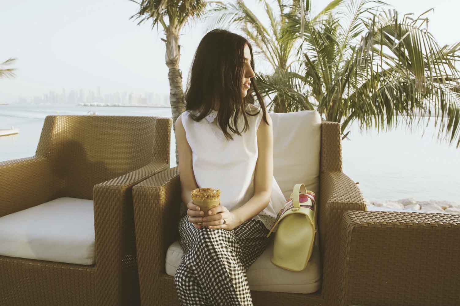 samantha de reviziis eleven eleven cafe' doha